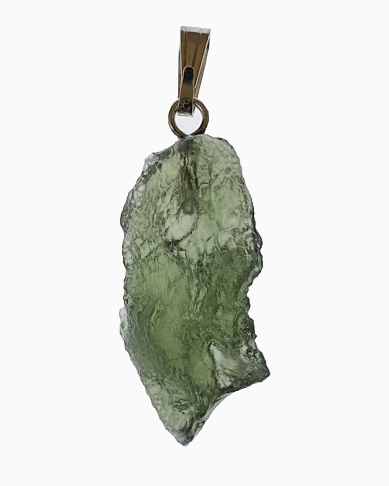 Colgante moldavita 2,39 g, reverso en macro con engarce visible y superficie natural, pieza única