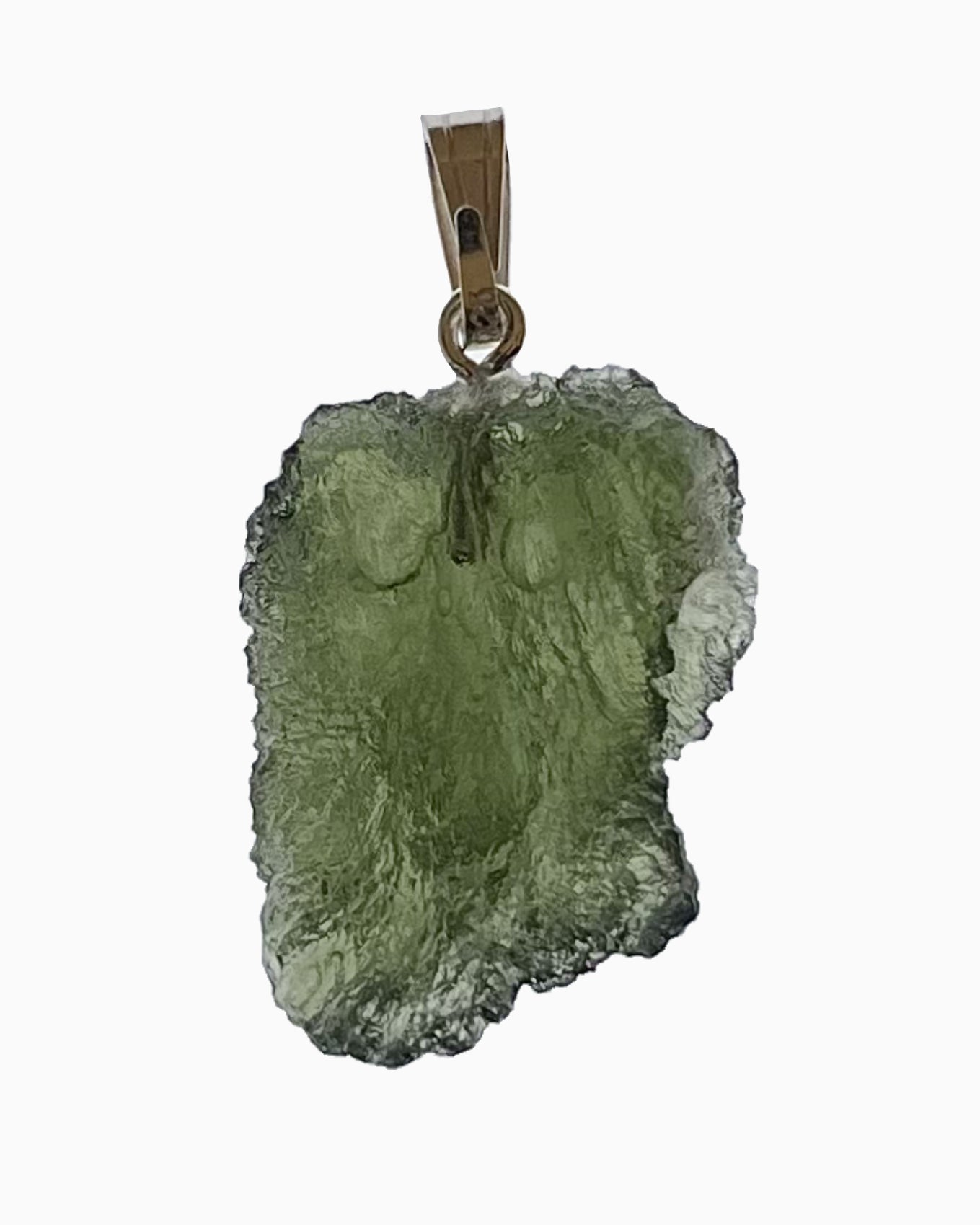 Colgante moldavita 2,80 g, reverso en macro con engarce visible y superficie natural, pieza única