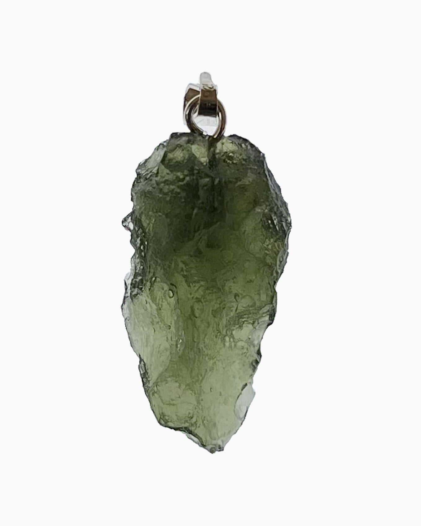 Colgante moldavita 2,97 g, reverso en macro con engarce visible y superficie natural, pieza única