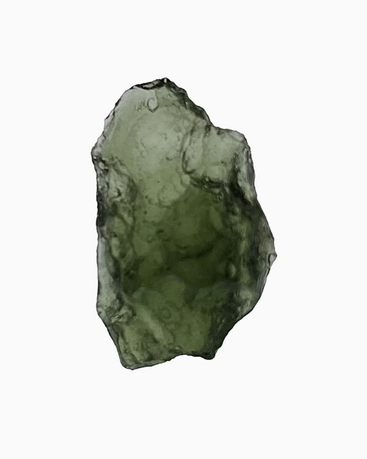 Moldavita en bruto 3,78 g, vista frontal en macro, textura natural, pieza única auténtica